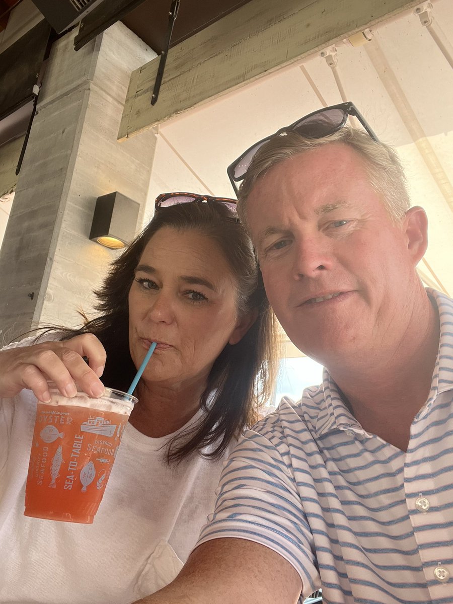 cali_cal2's tweet photo. Had a great time with my girl in HHI. Got to spend time with her Amy Dahl and we had our first vaca alone in years! Love you Heather Atkinson Givens! https://t.co/C6eFiUQecQ