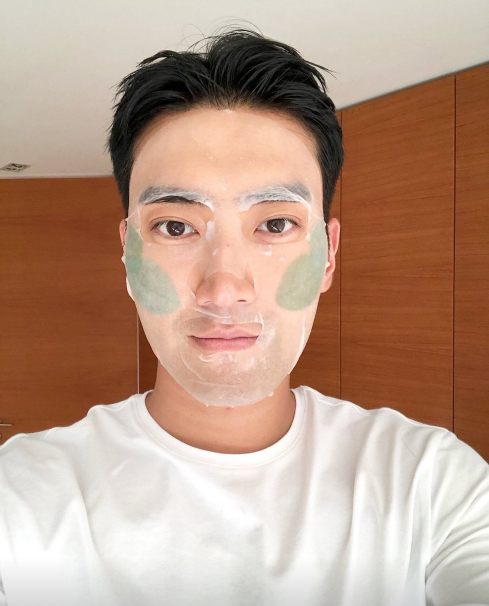 swas1019's tweet photo. Good morning:)kind gentleman Promoting “Face Mask”🌿✨ #haveablessedweekend  @siwonchoi 
I am this kind of man. On this hot &amp; humid [summer] day, take out the Ultra Cool Leaf Mask from the refrigerator. As expected, it’s really great!AbyBOM

180713
#kindergarten #siwon #シウォン https://t.co/N3CMSuGcbE