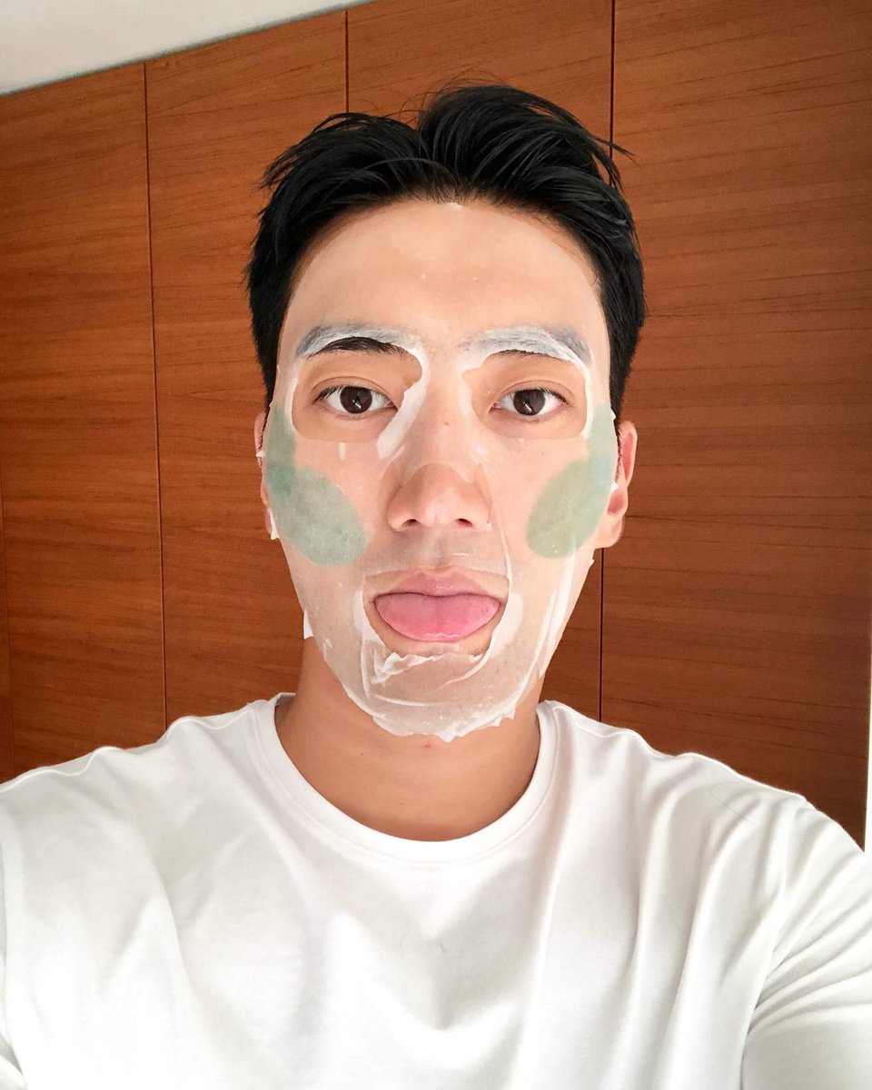 swas1019's tweet photo. Good morning:)kind gentleman Promoting “Face Mask”🌿✨ #haveablessedweekend  @siwonchoi 
I am this kind of man. On this hot &amp; humid [summer] day, take out the Ultra Cool Leaf Mask from the refrigerator. As expected, it’s really great!AbyBOM

180713
#kindergarten #siwon #シウォン https://t.co/N3CMSuGcbE