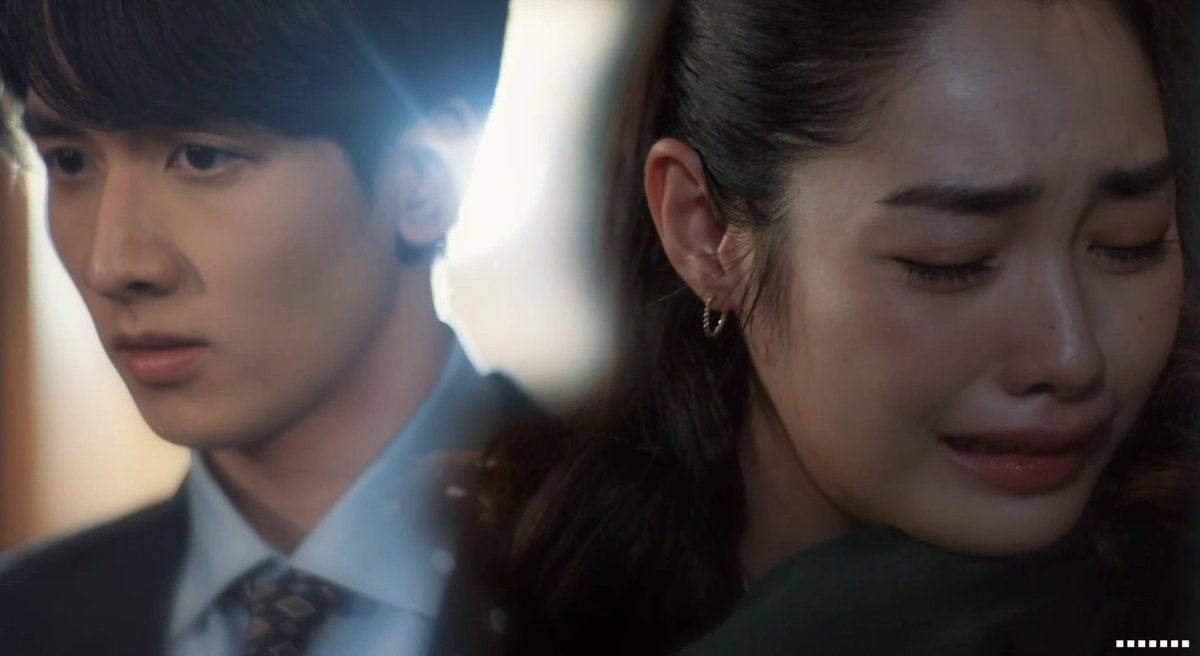 BTOBMelody95's tweet photo. ถ้าไม่มีซีนจบเป็นซีนนี้ คนดูจะเข้าใจแค่
ฝั่งฟ้า ไม่เข้าใจฝั่งคุณเพชร ทั้งที่สมการนี้
เพชรฟ้าก็เจ็บมาก ในตอนนั้นมันคือ
การตัดสินใจที่ดีที่สุด ที่คุณเพชรคิดว่า
ตัวเองจะทำได้ เพลงท่อนนี้ขึ้นอีกอ
" มีแค่เรา 2 คน แล้วลืมทุกๆอย่าง "
#ดุจอัปสรEP9 พีคมิ้นท์ เล่นดีมาก
ทุกอย่างส่ง 😭😭😭 https://t.co/zapkKEYGDM