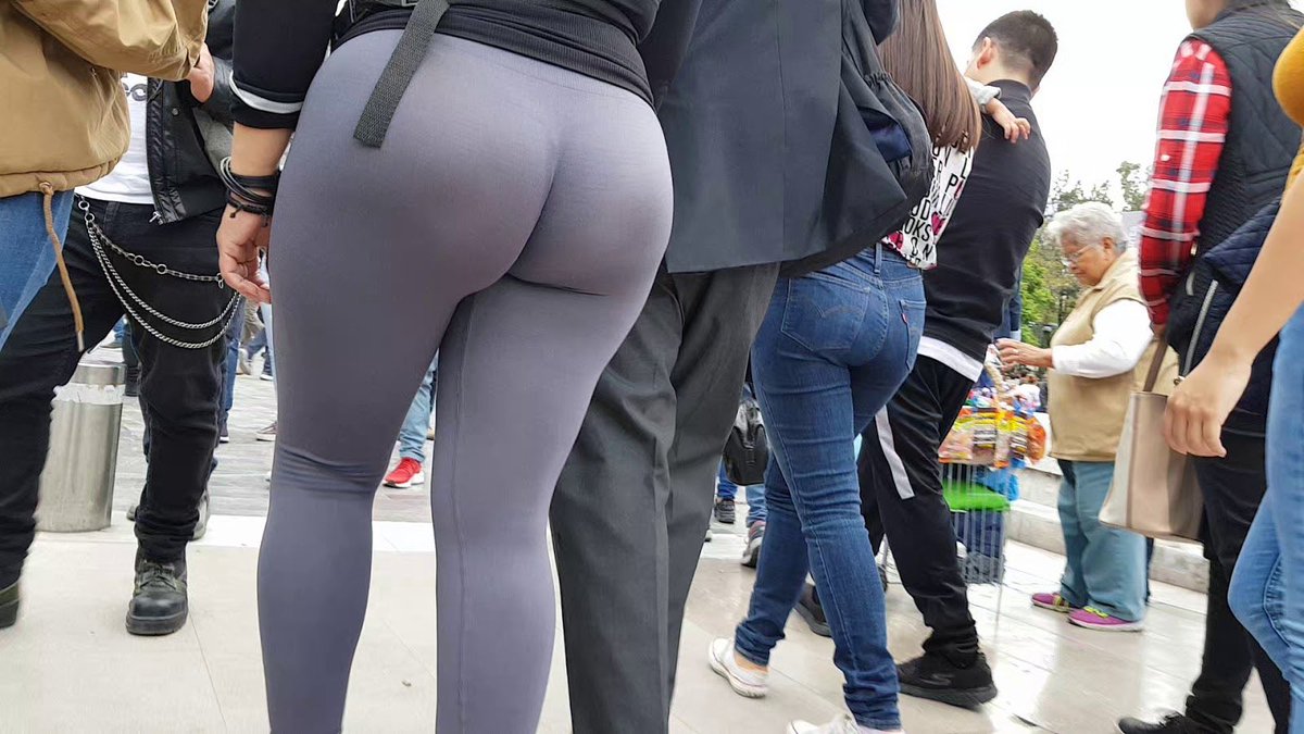 MexicoHotSingle's tweet photo. Esas nalgas tienen hambre🔥😈🤤 https://t.co/TAFV7fShCP