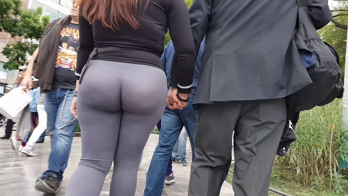 MexicoHotSingle's tweet photo. Esas nalgas tienen hambre🔥😈🤤 https://t.co/TAFV7fShCP