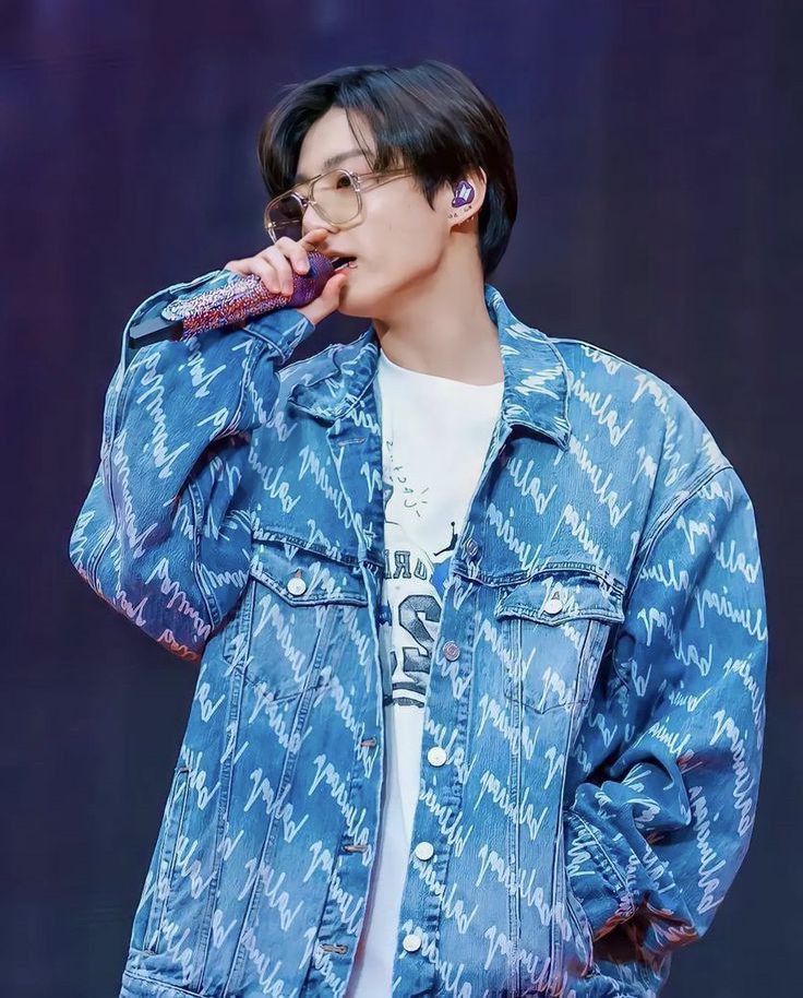 lizzynamkook772's tweet photo. #WooHyun 🦋 #JungKook 

   #Namkook 🫧🩵

"No sé de que están hechas las almas pero la tuya y la mía son idénticas"

#kpoptwt #Inspirit #Army https://t.co/o4xnDquJUK