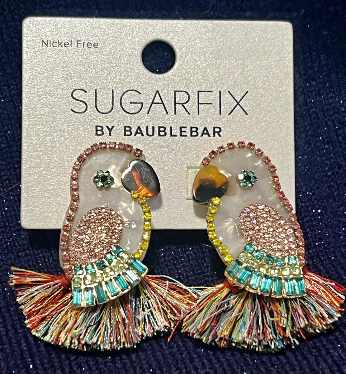 TeriE's tweet photo. SUGARFIX #Baublebar Parrot Earrings Pave #Crystals w #Fringe Pierced NWT FREE SHIP
#sugarfix #novelty #parrot #birdlover #jewelry #fashion #statementearrings #funfashion #parrots #tropical #ebayfinds #fringed #piercedearings #giftsforher #Accessories
https://t.co/nlymrxaphp https://t.co/skmMQBhjt3
