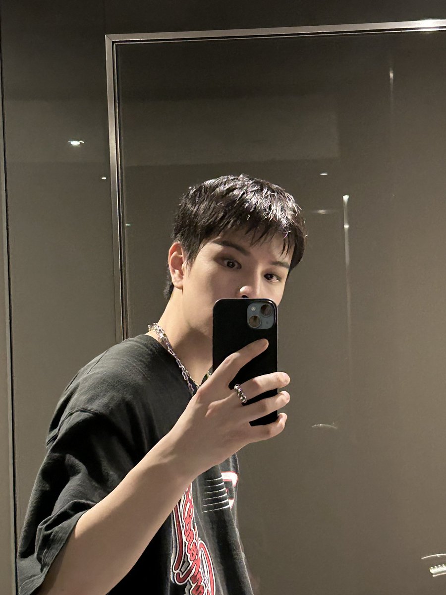 skzwithstay8's tweet photo. 🐶 - 🌱
[130724] 8:44-8:45 AM KST
[130724] 1:44-1:45 AM CEST

*PICTURE

I’m gonna sleep now!! https://t.co/pERxgOLPkz