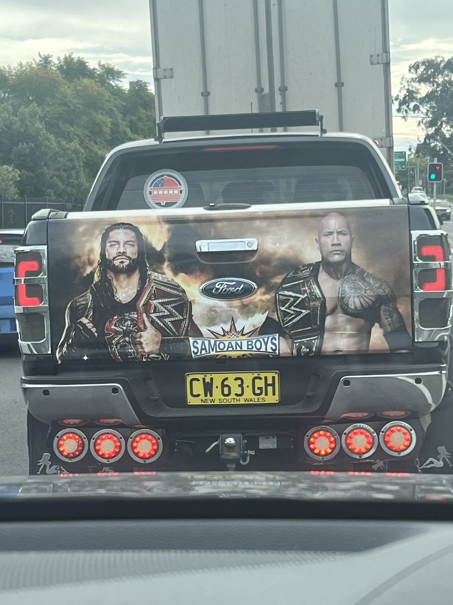 WWE fans be wild.