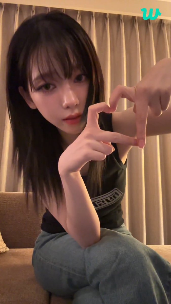 Gavin3o's tweet photo. 240712 Karina weverse live 1080p (1.22GB)

https://t.co/7FJmwnQRTJ https://t.co/lc3lzNBQnP