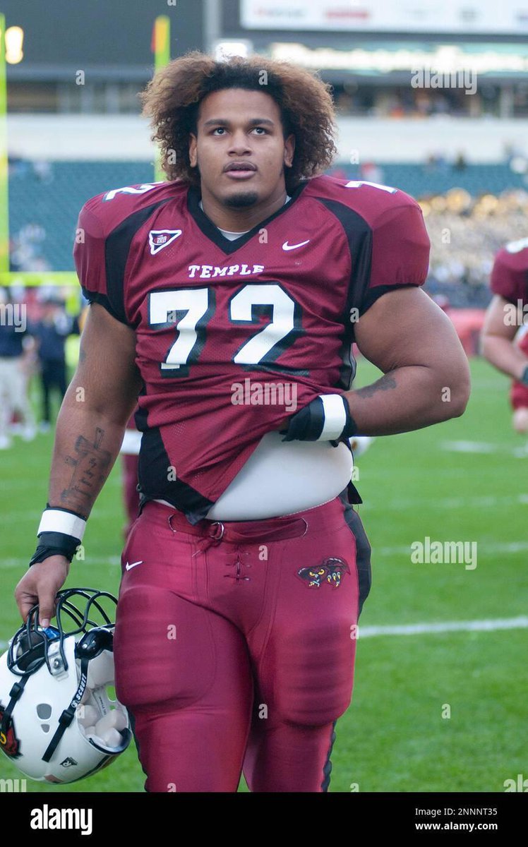 Got this pic of my dad today. From his best friend and teammate. He was a young buck 21 in his first semester at <a href="/Temple_FB/">Temple Football</a> Definitely see where I get it from. Miss U Dad!! Ima make you proud. #TheGrindDontStop