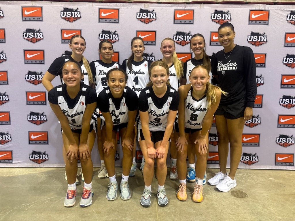 erinhadenfeldt's tweet photo. I'm super proud of these girls! 2-0 on the day! Came back from behind to pull out a tough win in the second game! Keep it up!  @brynliehadenfe1 @hoops_kingdom https://t.co/fgwp2UGYr3