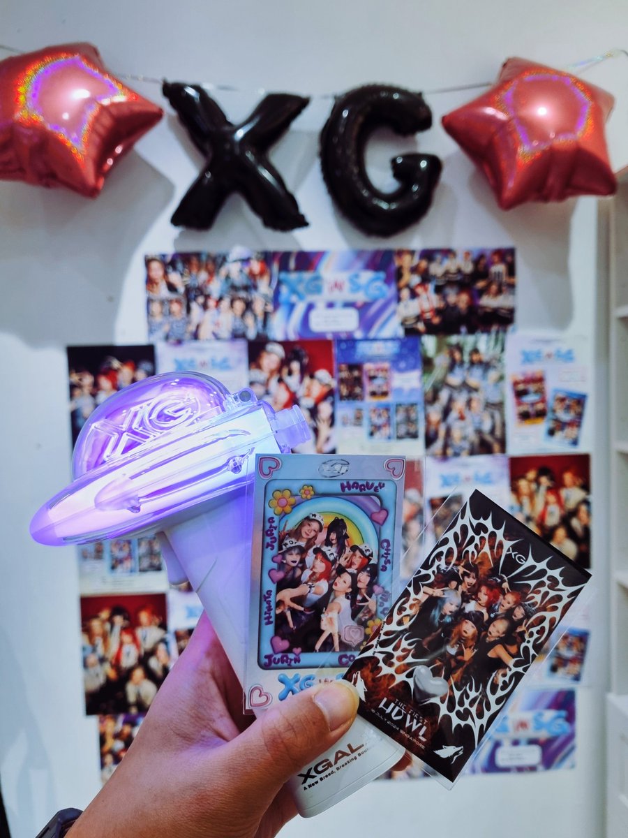 helloriha's tweet photo. 📣 Calling ALPHAZ in Singapore! 😎
📸 Fan initiated Photomatic event "XG in SG"
13 - 21 July
10am - 11pm
Look Here Photo Studio (City Link Mall)

Photo frames designed by @OAKAIARTS &amp; me! 💫🐺👽🚀🌌

Pls RT &amp; 💖
See u there, XG &amp; ALPHAZ! 🐺
@XGOfficial_ @SimonJakops #XG #XGinSG https://t.co/5PhSU53yIH