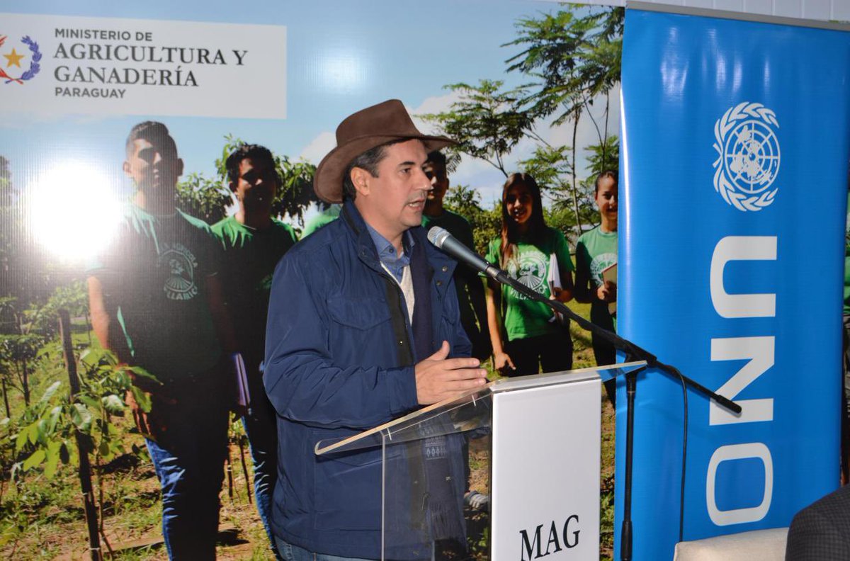 RobertCarrilloC's tweet photo. Un excelente espacio de diálogo en el conversatorio  “La importancia de la educación técnica agropecuaria y la juventud rural: desafíos y oportunidades” con el @magparaguay @FAOParaguay @arp_py alianzas para fomentar el crecimiento sostenible del sector. #ODS17 https://t.co/R65zPCUOCm