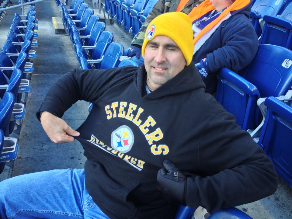demars11z's tweet photo. @NajeeHarris1K At Gillette in enemy territory. https://t.co/33iLBSCqL4