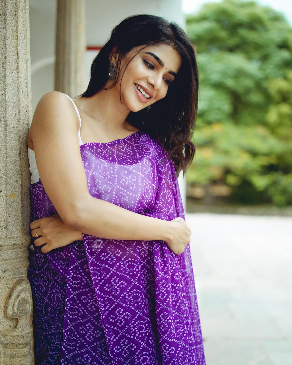 stargallery2020's tweet image. #PavithraLakshmi