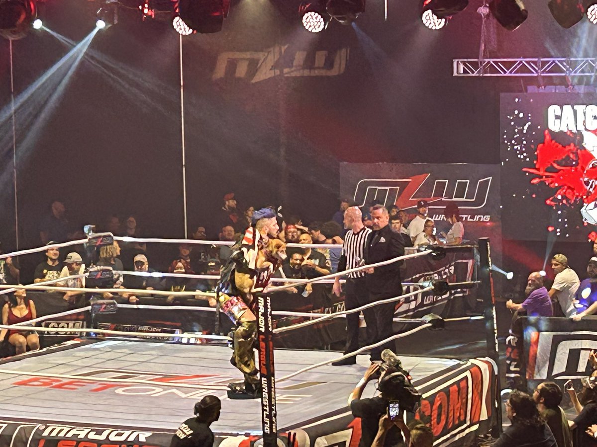 ThomasJJStarr's tweet photo. Akira brought his dog @MLW @slamwrestling #BloodandThunder https://t.co/SRbzj6RGEU