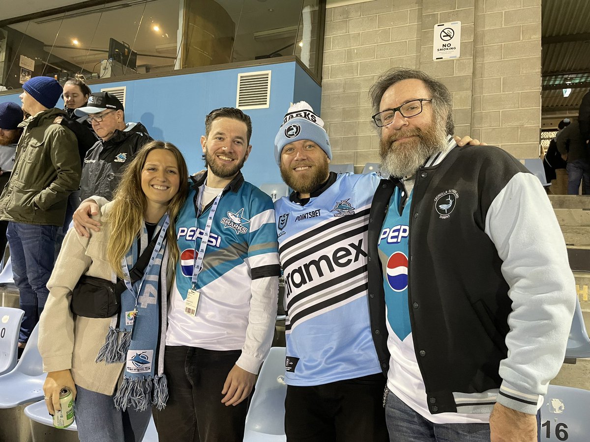 SharkCast 🦈 tweet media