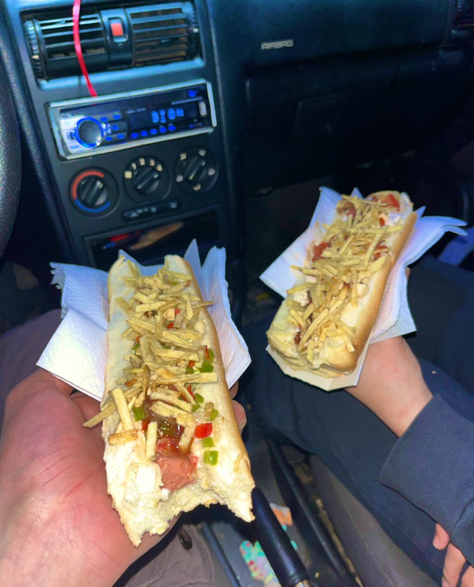 Llévala a comer un pancho, al boliche la lleva cualquiera 🤙