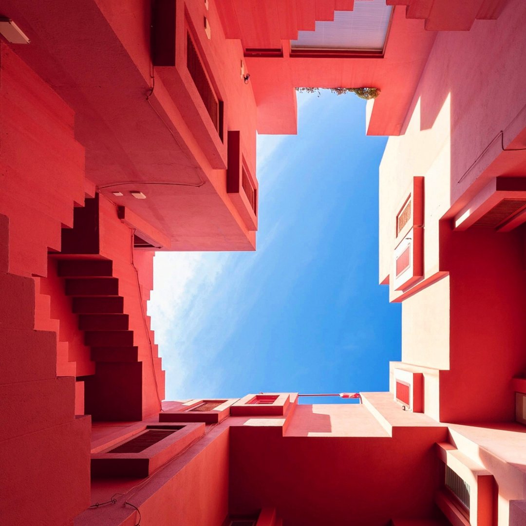 Gabrieeeel_G's tweet photo. A Sample of Architecture....
Geometric composition for innovative housing layout
The Red Wall Apartments Complex [La Muralla Roja]
Calpe, Spain
#LoveArchitecture https://t.co/wy4bBDcSLO