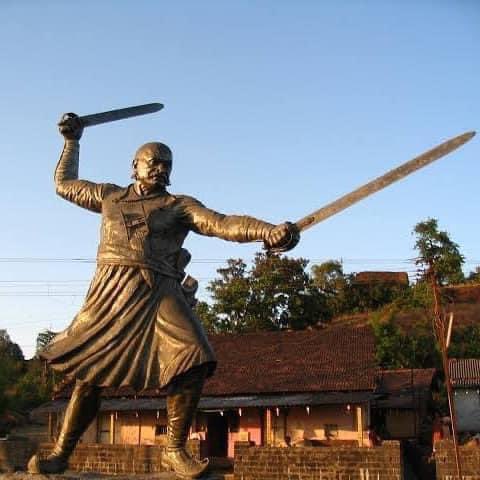 priority_n's tweet photo. Tributes to #BAJIPRABHUDESHPANDE
a Gem from the Jewels of #ChhatrapatiShivajiMaharaj & 300 #Bandals who fought over 12Hrs against thousands of enemy during #BattleOfPawankhind Sacrifice Etched In Golden Words.
#KnowYourHistory of #MarathaWarriors
gives goosebumps
#KnowYourHeroes https://t.co/WWx0AYCHh1