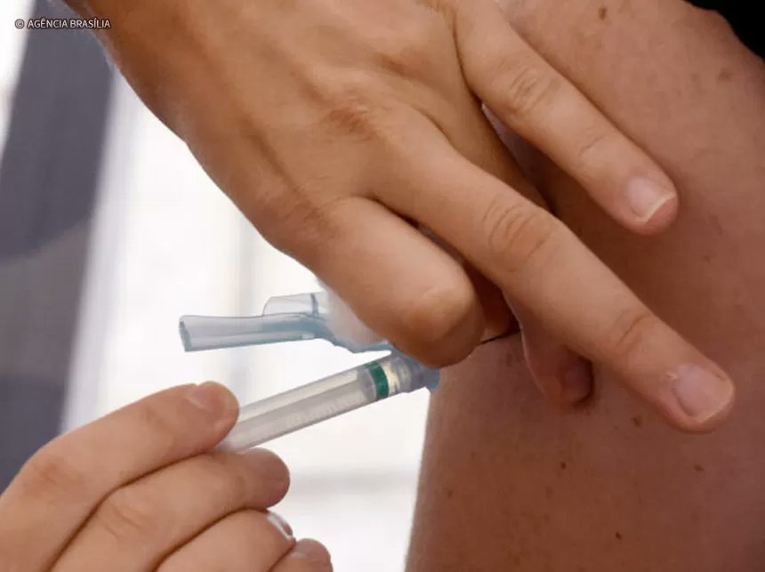 PDNewsBR's tweet image. Vacina nacional contra covid está em fase avançada, diz ministra

politicadistrital.com.br/2024/07/12/vac…

#SpinTEC #Covid #Coronavírus #Vacina #Vacinação #UFMG #CNVacinas