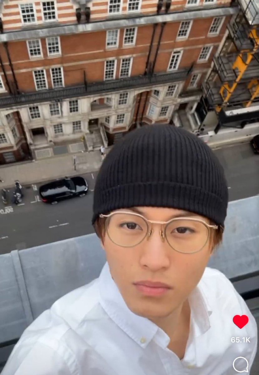 haechfeet's tweet photo. Me when I'm abt to jump https://t.co/homZrXQHof
