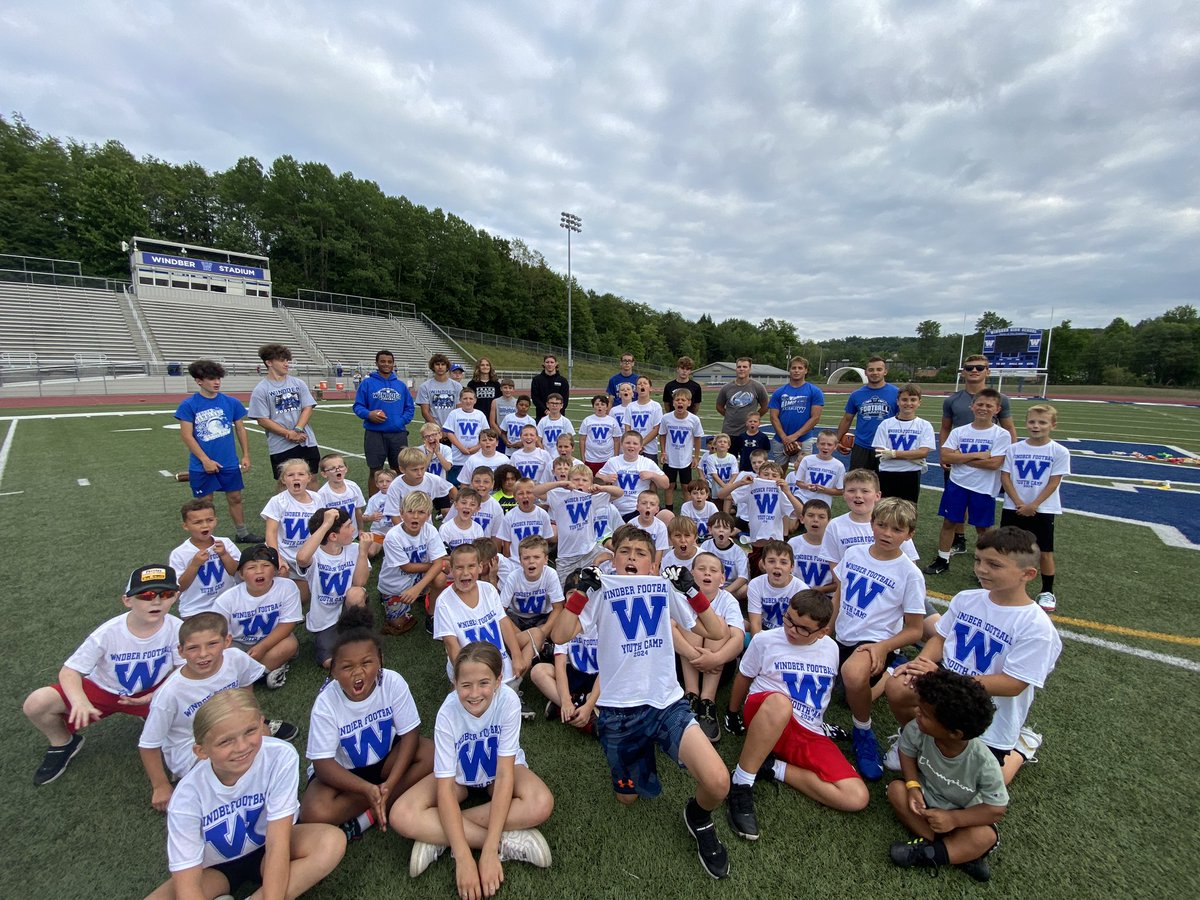 WindberFootball's tweet photo. Thank you to all the youth that attended our youth football camp this year. Thank you to the Varsity Football Players and a special thank you to @ngrohal @CharneyKeith @jakehostetler11 @bryson_costa1 @John_Shuster2 and Brady Russo. #RamblerNation https://t.co/jVlrfHFqDt