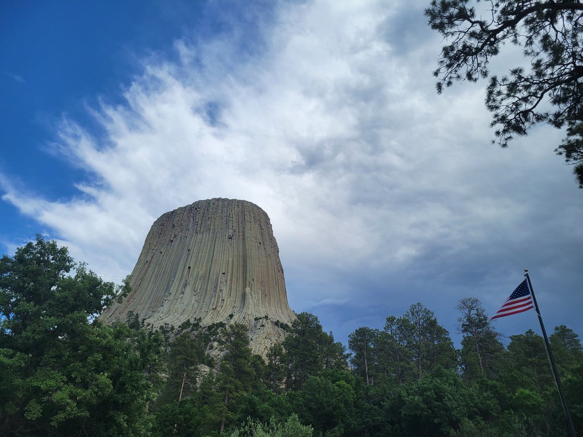 dawsonskillbui1's tweet photo. #WildlyWyoming  #Contest "Before the Storm" @devilstowernp https://t.co/RIYobIaiJZ