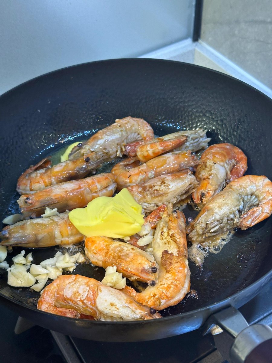 hapite's tweet photo. Ocean treasures on my plate 🌊🍤 https://t.co/TWsDk94urg