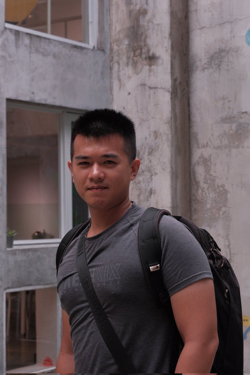 去台北旅遊
曬兩天就黑了