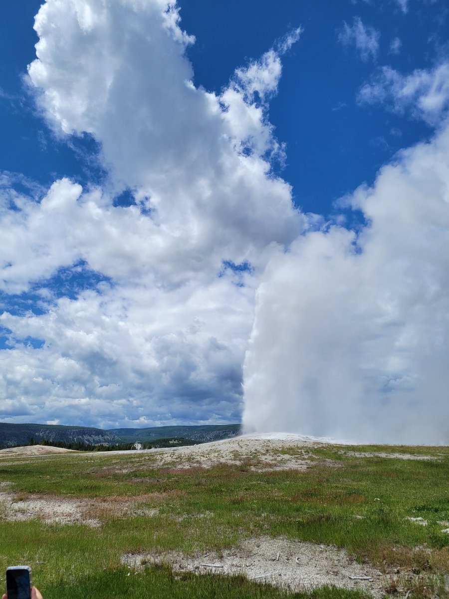 dawsonskillbui1's tweet photo. #WildlyWyoming  #Contest @YellowstoneNPS Thermo features https://t.co/NVrtOr8lRE