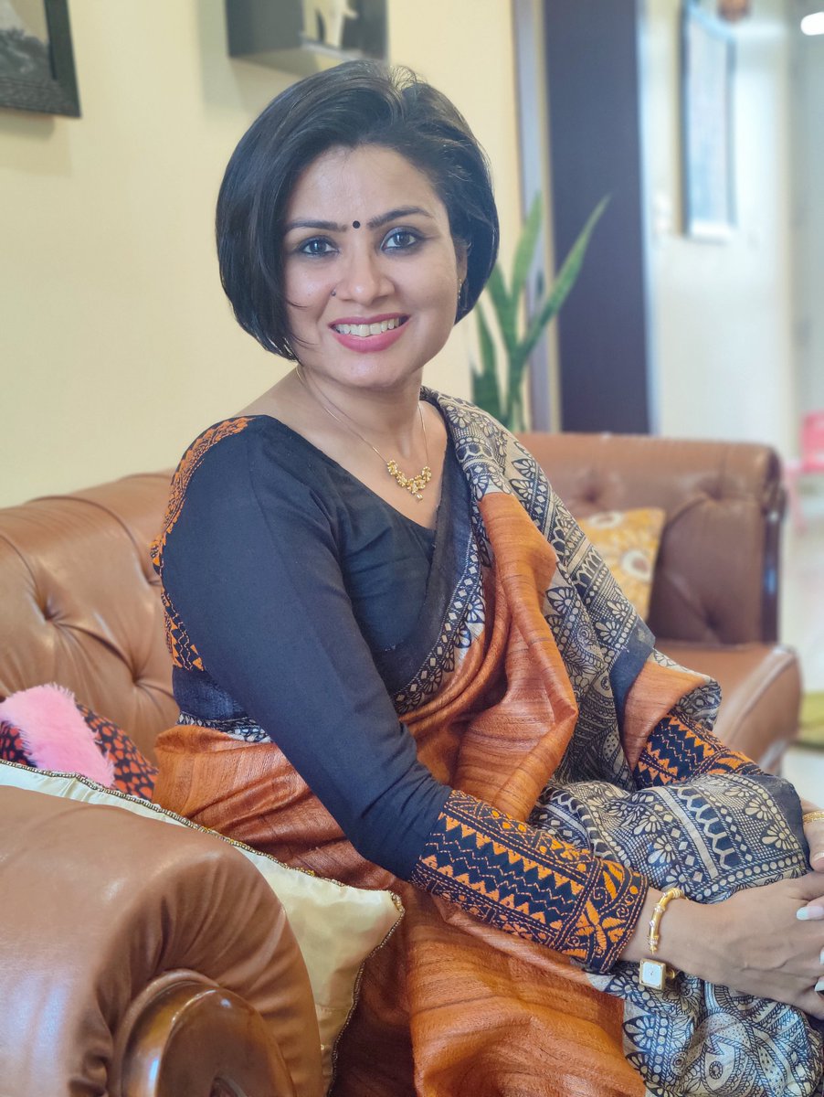 richajainkalra's tweet photo. Being sad is waste of time so find a reason to smile ๐
#GoodMorningXFriends
#SaturdayVibes https://t.co/ZnOSrCTxZQ
