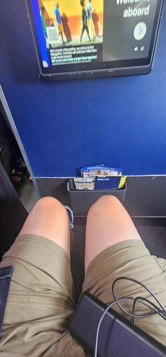 rtalyat's tweet photo. First Class double #Dannering home from Boston to Denver to SLO

@Jeremy_Danner https://t.co/z78KGD1t9T