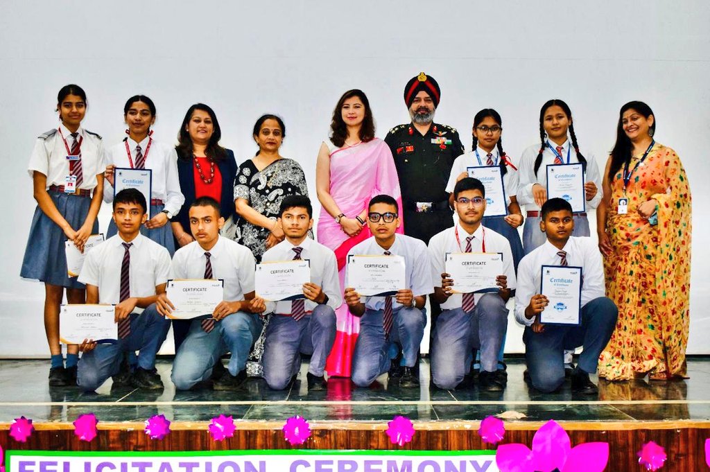 PRODefDehradun's tweet photo. #IgnitedMinds

#APS, Birpur felicitated students of Class X &amp; XII for academic achievements.
4 students were also felicitated for winning ₹ 50,000/- #PramericaLifeInsurance "Scholarship for Armed Forces School Students" amongst 85 students from all APS and KV of #Dehradun.
#AWES https://t.co/Aad7yj3Iwn