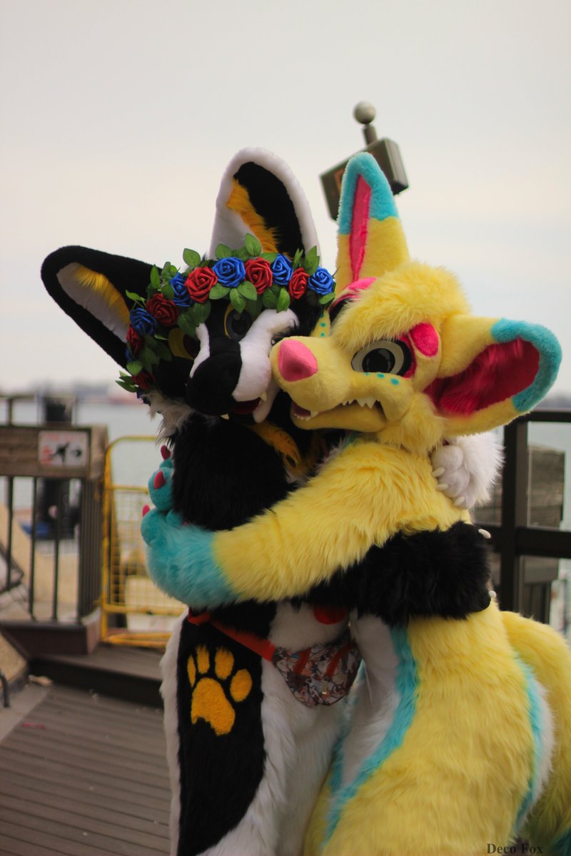 Eastea (@launchpadfurry) on Twitter photo It #FursuitFriday again!! Give all your friends the biggest hugs! :3
๐ฆ: <a href="/Yin_Rave/">๐บYin๐บ ๐ EF2025</a>
๐ธ: <a href="/DecoFox2/">Deco Fox</a>
๐ชก: <a href="/MoreFurLess/">More Fur Less</a> It #FursuitFriday again!! Give all your friends the biggest hugs! :3
๐ฆ: <a href="/Yin_Rave/">๐บYin๐บ ๐ EF2025</a>
๐ธ: <a href="/DecoFox2/">Deco Fox</a>
๐ชก: <a href="/MoreFurLess/">More Fur Less</a>