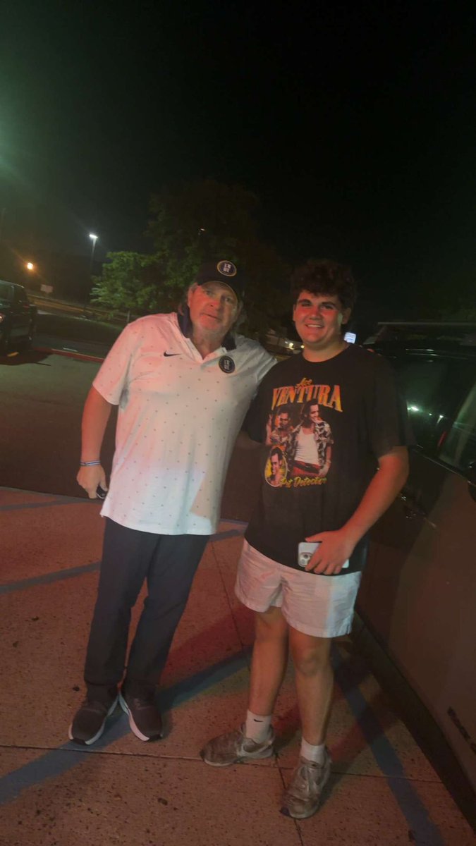 definitely_reed's tweet photo. Just met @JohnKruk at Wawa what a day https://t.co/qp43XMevWh