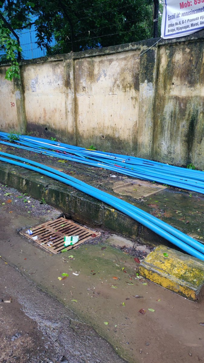 Vikrant23210690's tweet photo. Pipe lines laid on foot path . Location : Vijay Nagar Marol, near police camp 
BMC playing with safety of pedestrian .
@mieknathshinde 
@Dev_Fadnavis 
@AjitPawarSpeaks 
@BJP4Maharashtra 
@ShivSenaUBT_ https://t.co/gzQ2kYmXze