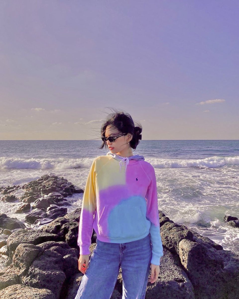 eIysse's tweet photo. ⠀
⠀
⠀⠀⠀⠀⠀⠀ ⁎ ✎ ─ ��🌸 ⋮ maybe the calm sea breeze passing through—almost hushed and unruffled amidst the dawning blues, could start the day fresh and anew.

from your flower, good morning 𓇢𓆸
⠀
⠀ https://t.co/DfYDAEgA5y