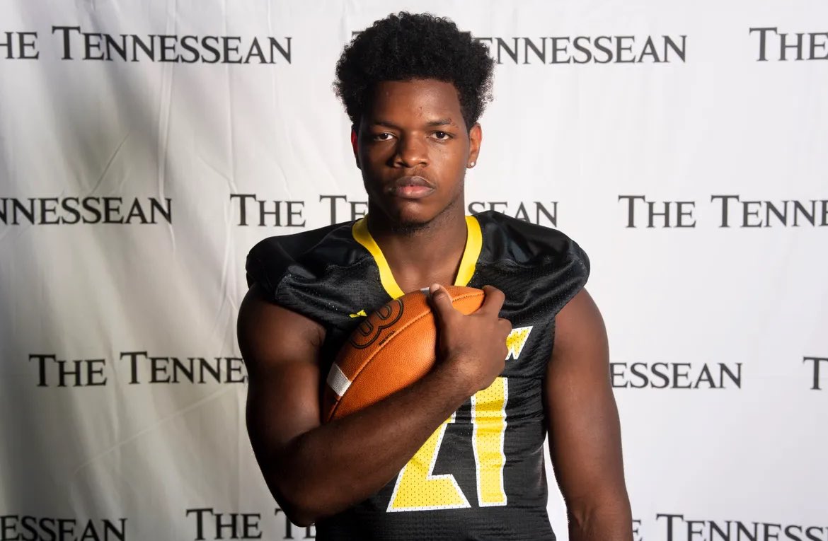 Travon Murry (@murry_travon21) on Twitter photo Glad to have been chosen to represent my team. Thank you <a href="/Kreager/">𝑇𝑜𝑚 𝐾𝑟𝑒𝑎𝑔𝑒𝑟</a> , <a href="/Titans/">Tennessee Titans</a>, and <a href="/Tennessean/">Tennessean</a> for rewarding me this opportunity. Can’t wait for the season
<a href="/wcsFVHSfootball/">Fairview Yellow Jacket Football</a> Glad to have been chosen to represent my team. Thank you <a href="/Kreager/">𝑇𝑜𝑚 𝐾𝑟𝑒𝑎𝑔𝑒𝑟</a> , <a href="/Titans/">Tennessee Titans</a>, and <a href="/Tennessean/">Tennessean</a> for rewarding me this opportunity. Can’t wait for the season
<a href="/wcsFVHSfootball/">Fairview Yellow Jacket Football</a>