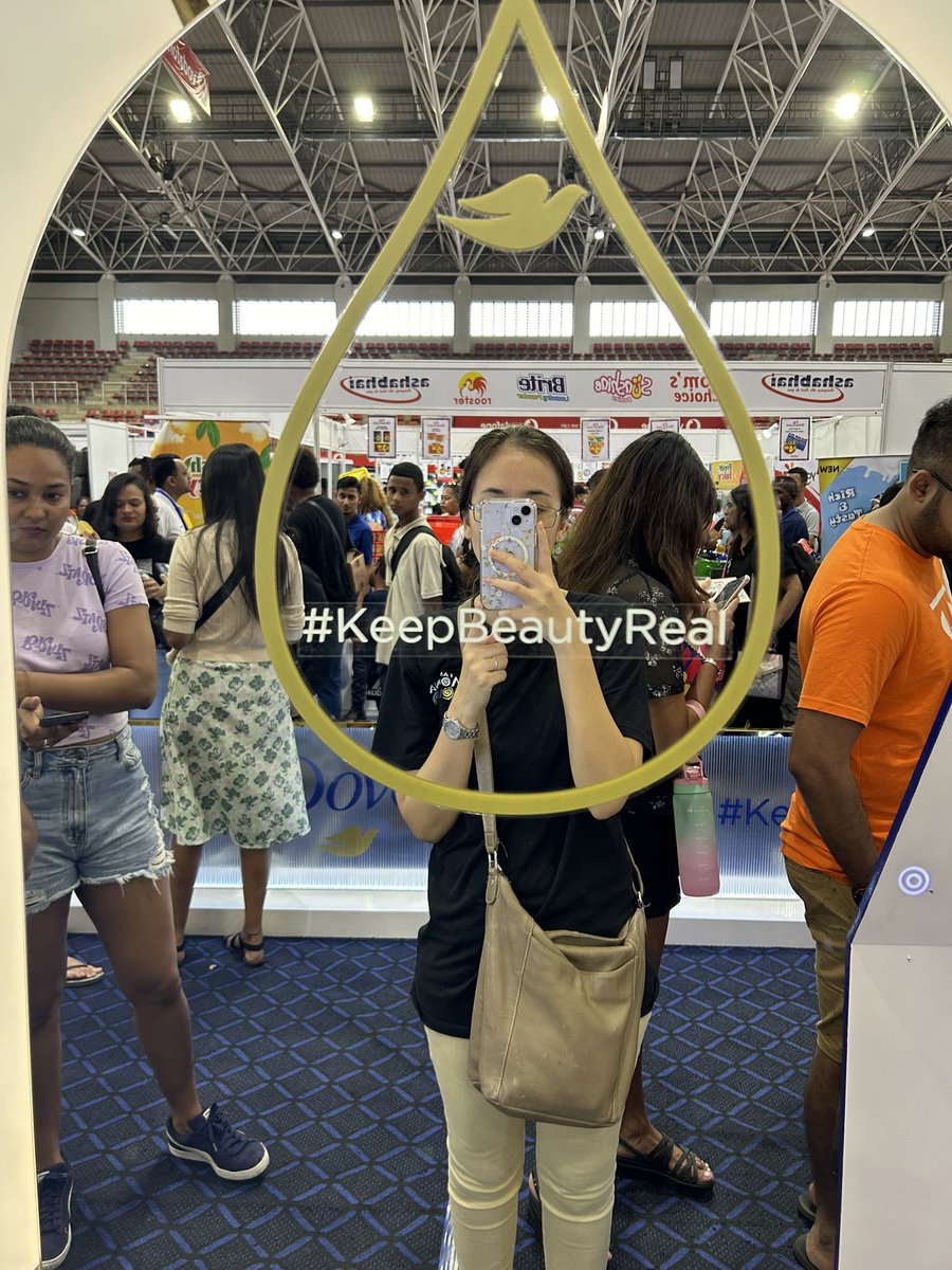 cayfiji's tweet photo. #KeepBeautyReal #DoveFijiShowcase https://t.co/V8sTXjEc9h