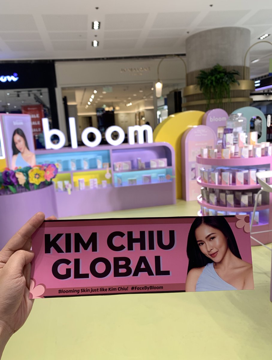 teamKCGofficial's tweet photo. We’re here na sa Booth ng #FaceByBloom 🌸 See you later, @prinsesachinita 💜
KimChiuxBLOOM AtSMNorthEdsa
#BloomWithChiu #ItsTimeToBloom https://t.co/F48GE81zN7