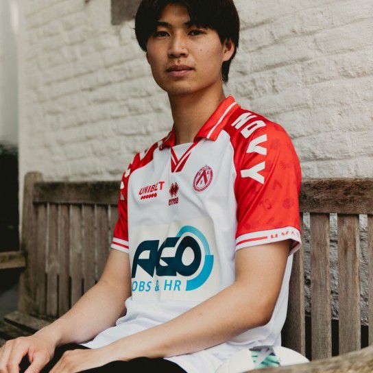 サッカー ユニフォーム KVコルトレイク