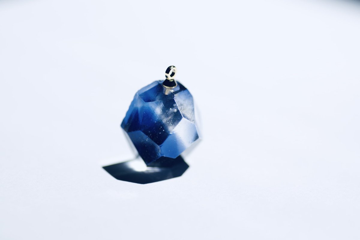 milleglass's tweet photo. 油絵のようなガラスたち…！ https://t.co/ua3td0pp9C