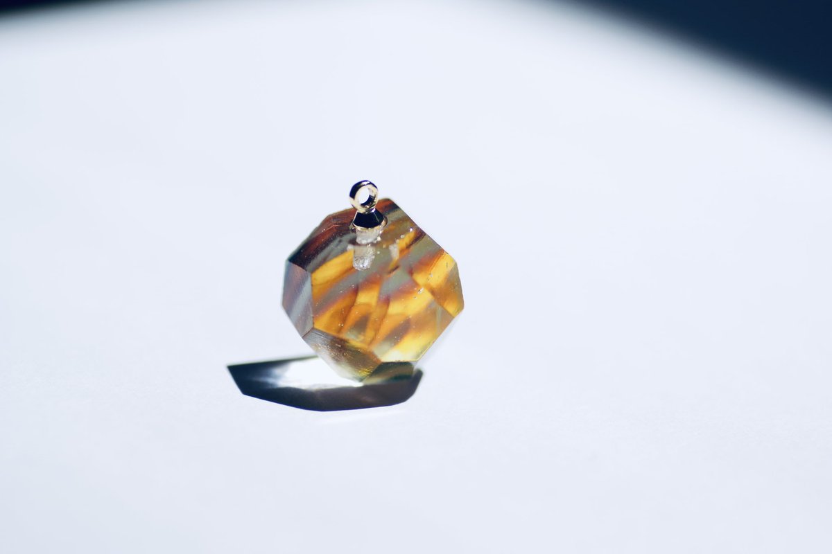 milleglass's tweet photo. 油絵のようなガラスたち…！ https://t.co/ua3td0pp9C