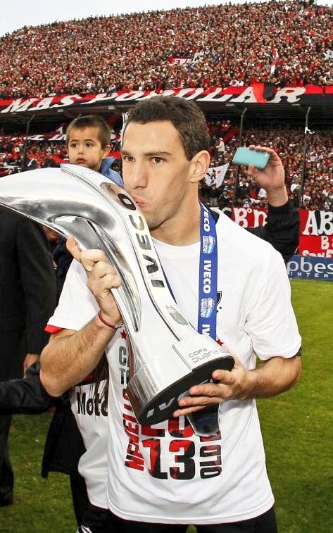 agustinmalves's tweet photo. 1️⃣2️⃣ años atrás @MR11ok 🔴⚫ https://t.co/43FNcHGZ0w
