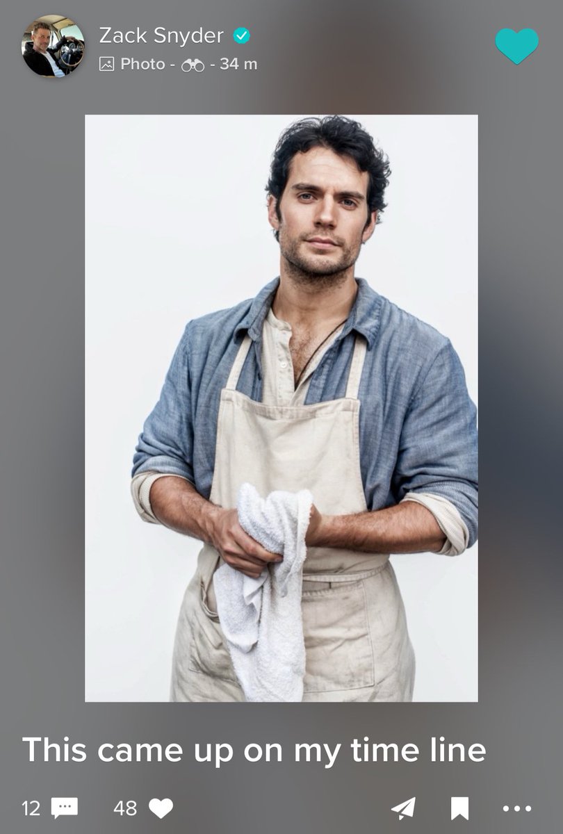 DCFilmNews's tweet photo. Zack Snyder shares a never before seen photo of Henry Cavill as Clark Kent on Vero

“This came up on my time line” https://t.co/Wfhj5uEpQU
