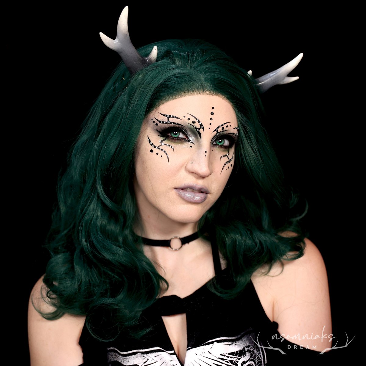 GLAISTIG

I had a murder mystery with my friends where we were all different creatures of the fae world!
(Yes. We are that nerdy. And it is awesome)

Also, this makeup joins the ranks of looks I never wanted to take off 😎