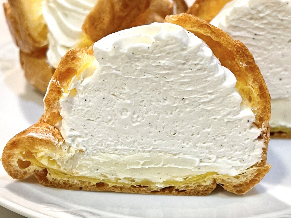 ユーハイムのシュークリームは私の中での定番で時折無性に食べたくなる