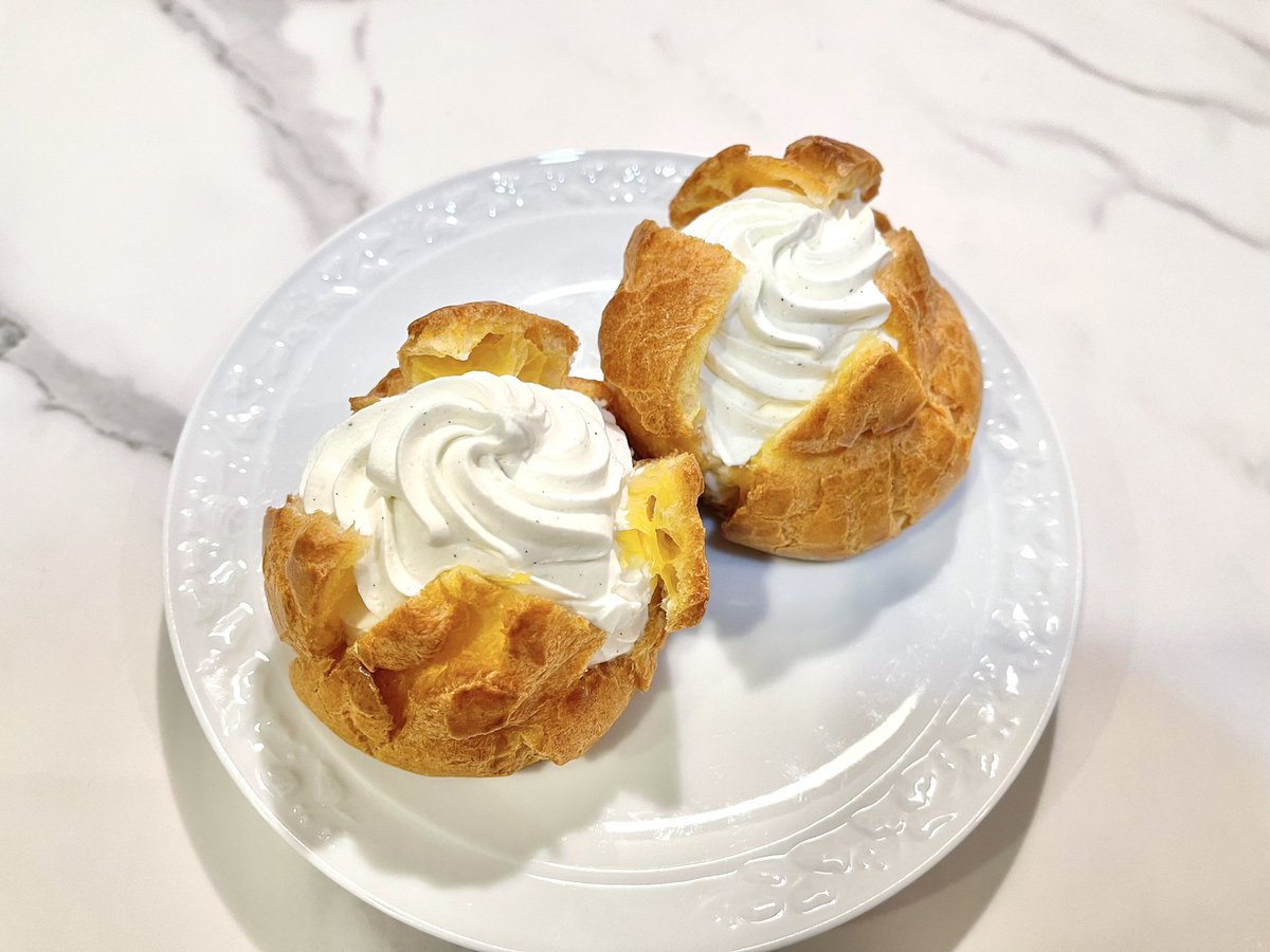 ユーハイムのシュークリームは私の中での定番で時折無性に食べたくなる