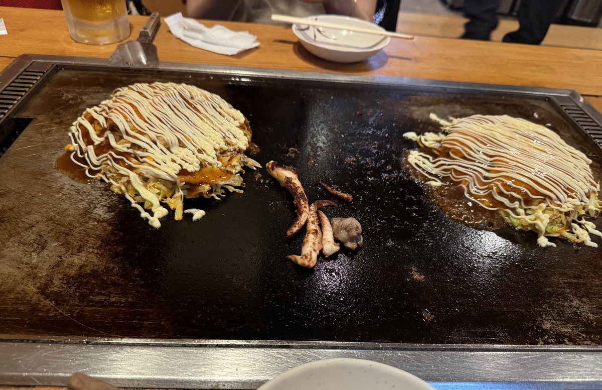 twice05_13's tweet photo. まずはお好み焼きでしょ。
昼からビールとハイボール最高🍺 https://t.co/z5iNe6gqI0