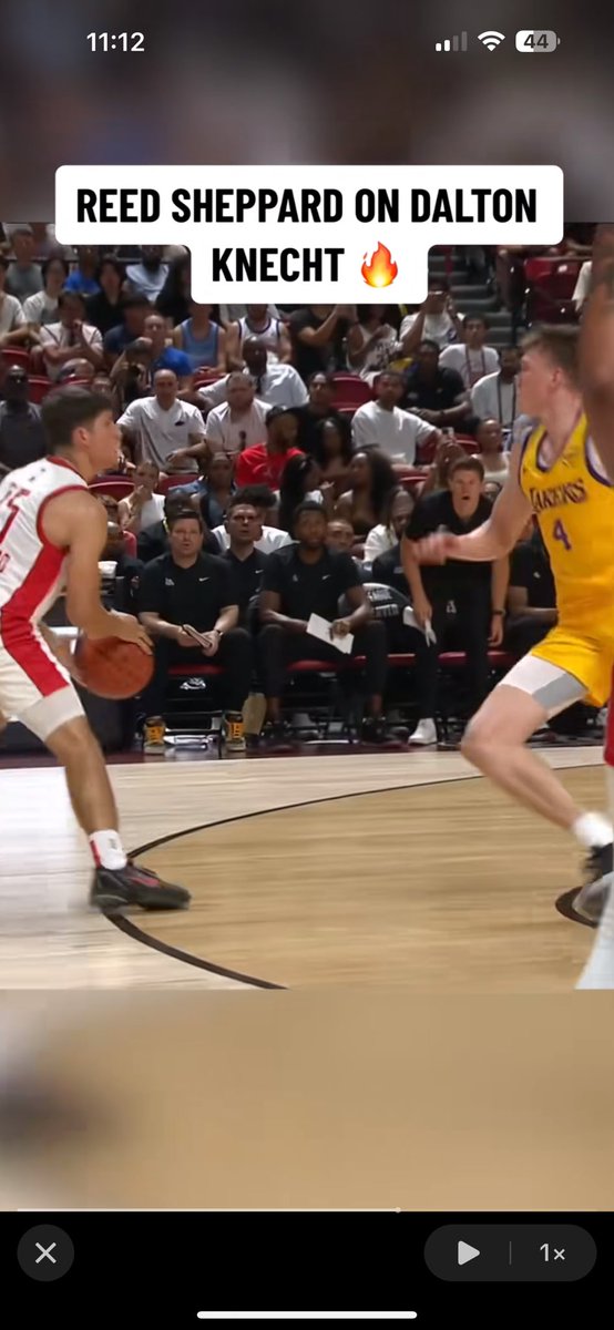 ryanhmr2's tweet photo. @TheFieldOf68 @TheAndyKatz Double dribble https://t.co/2fzMnQ26ma