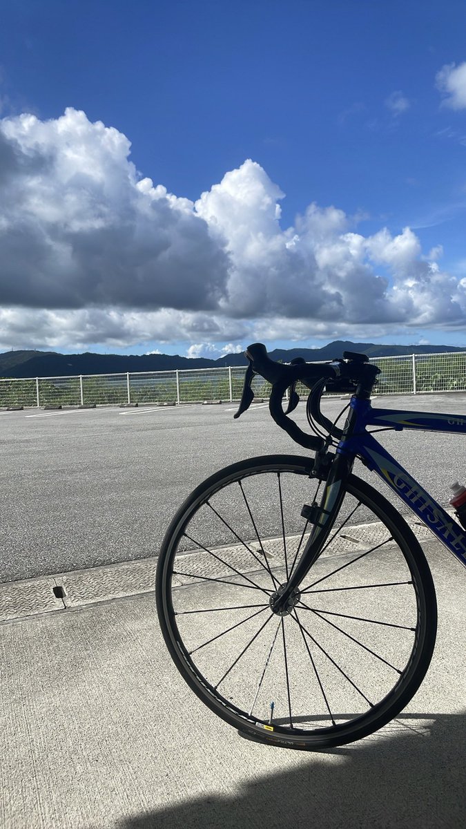 fuuga_1001's tweet photo. そして自転車の競技真剣にやっていきます！人生やりたいことやらないとね🚲ここは最高の環境で最高に気持ち良い！明日は初めてのレース！屋我地ロードレース！🚴楽しんでいこー！！ https://t.co/kZv2pUg3iE